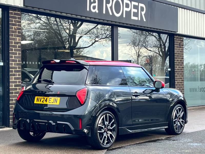 MINI Cooper   Registered:2024(24)