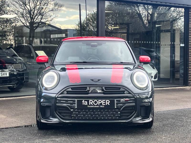 MINI Cooper   Registered:2024(24)