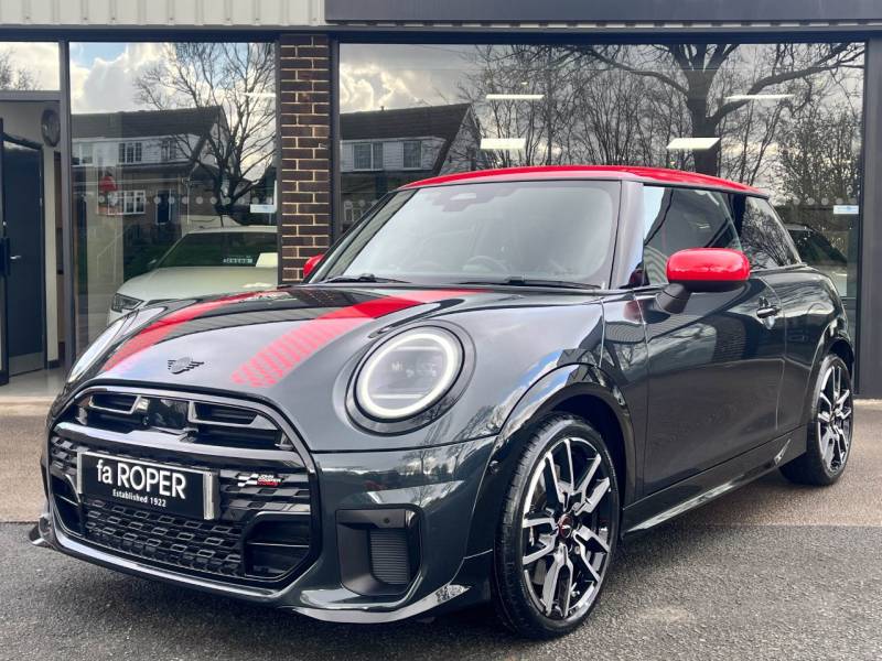 MINI Cooper   Registered:2024(24)