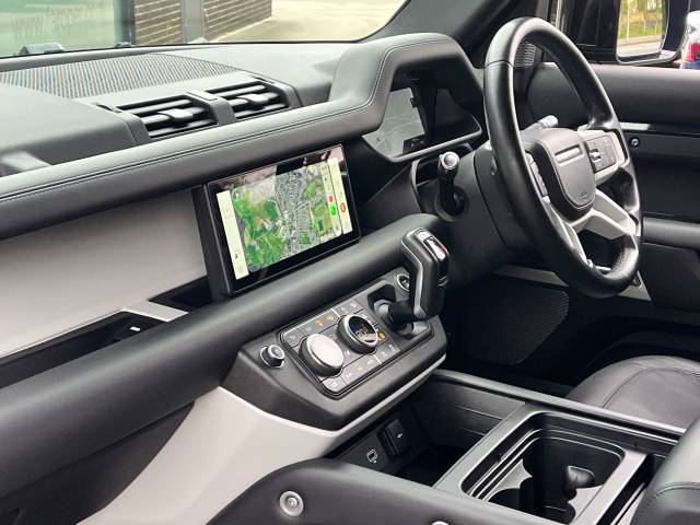 2021 Land Rover Defender 110 Commercial D300 3.0 MHEV HSE 4WD Auto 300ps