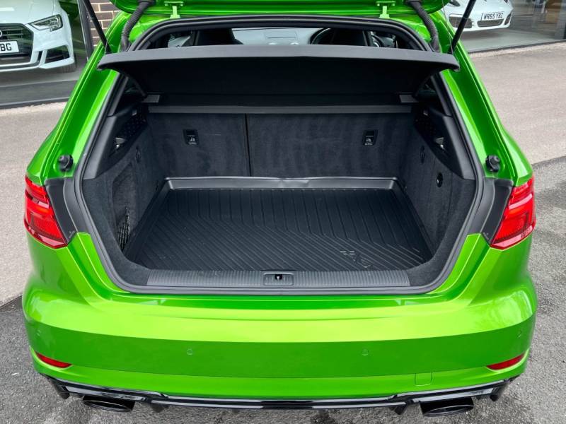 Audi RS3   Registered:2020(70)