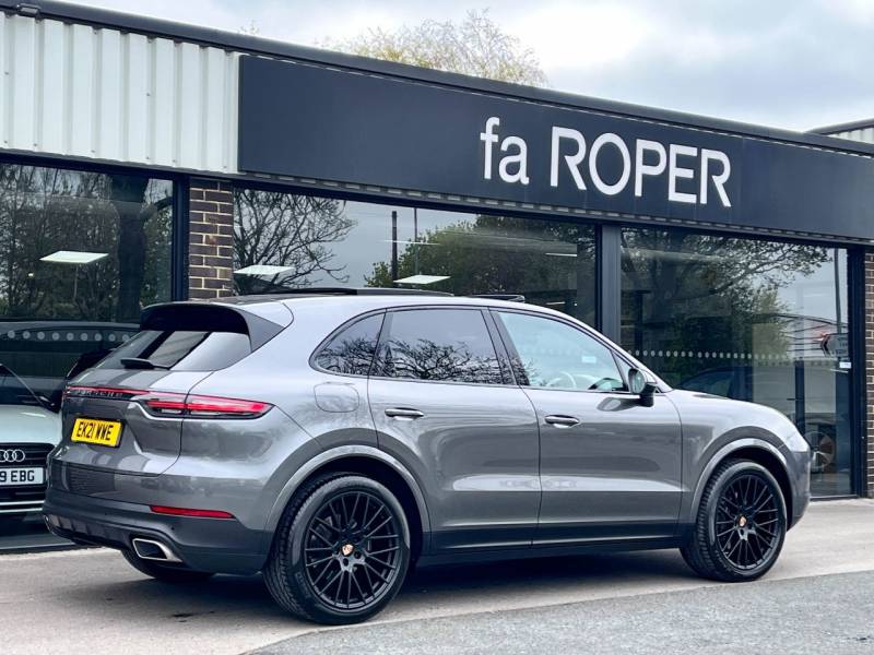 Porsche Cayenne   Registered:2021(21)