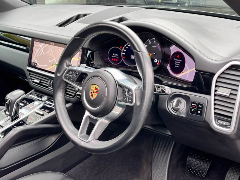 Porsche Cayenne   Registered:2021(21)