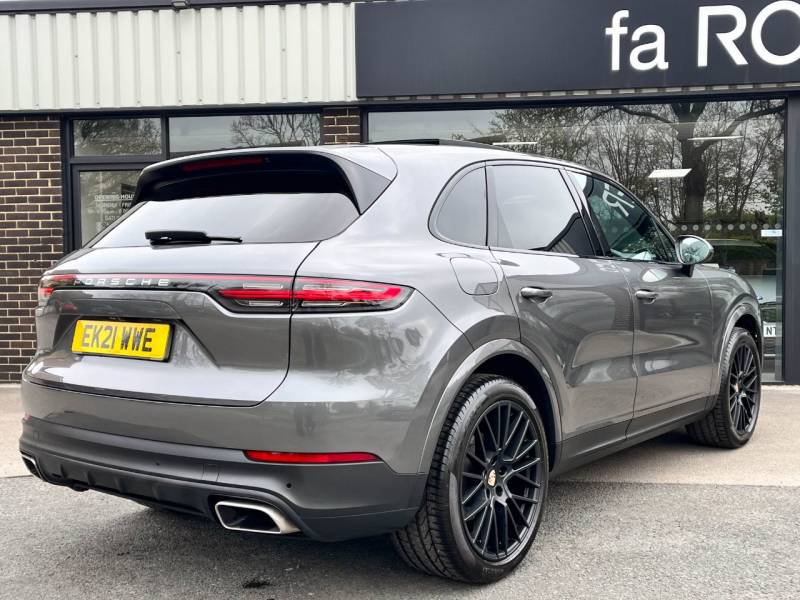 Porsche Cayenne   Registered:2021(21)