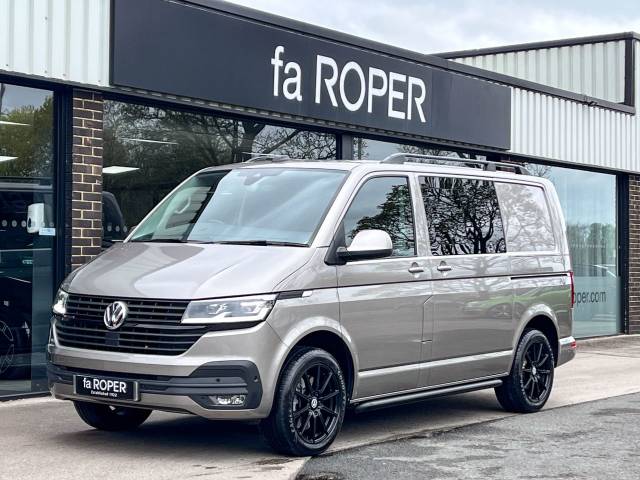 Volkswagen Transporter 2.0 BiTDI T32 Highline Kombi Van 4MOTION DSG 204ps Crew Van Diesel Mojave Metallic