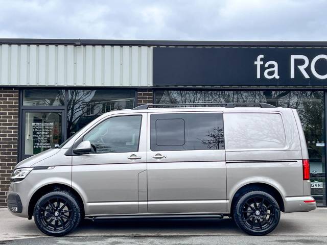 2020 Volkswagen Transporter 2.0 BiTDI T32 Highline Kombi Van 4MOTION DSG 204ps