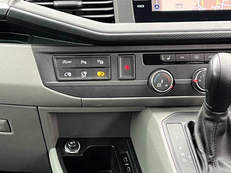 Volkswagen Transporter   Registered:2020(70)