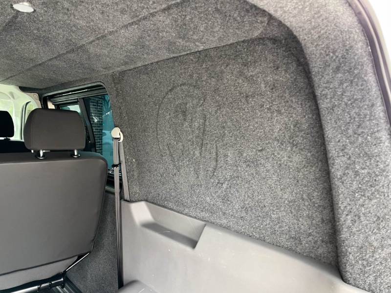 Volkswagen Transporter   Registered:2020(70)