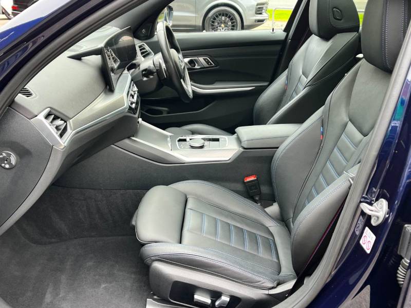 BMW 3 Series   Registered:2023(72)