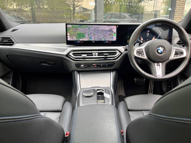 BMW 3 Series   Registered:2023(72)
