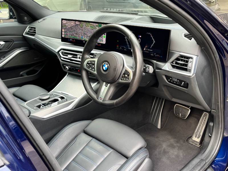 BMW 3 Series   Registered:2023(72)