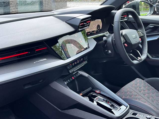 2025 Audi RS3 2.5 TFSI Carbon Vorsprung quattro Sportback S tronic 400ps