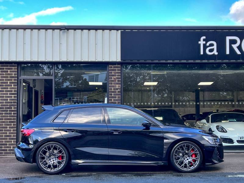 Audi RS3   Registered:2025(25)