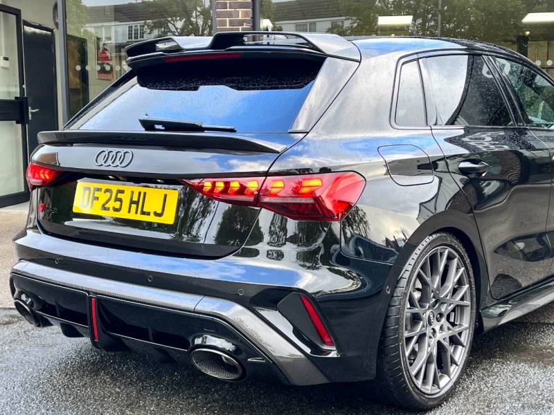 Audi RS3   Registered:2025(25)