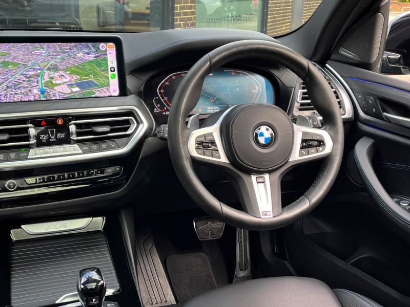 BMW X3   Registered:2022(72)