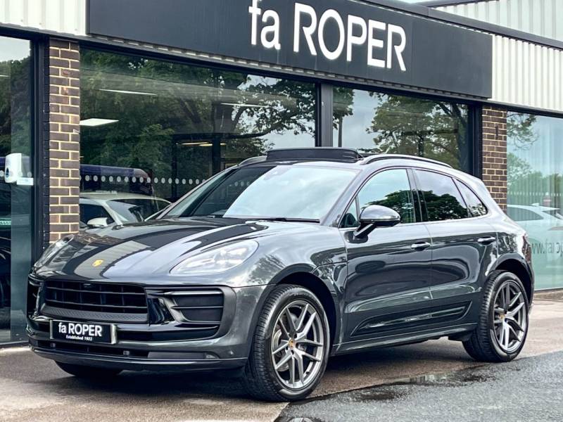 Porsche Macan   Registered:2024(24)