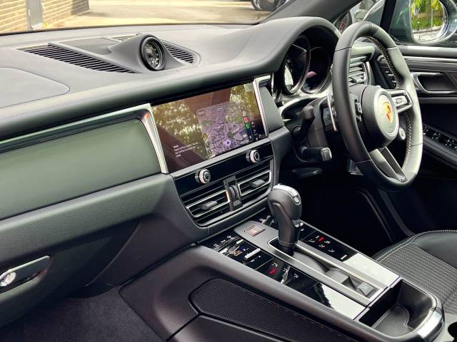 2024 Porsche Macan 2.0T 'T' PDK 265ps