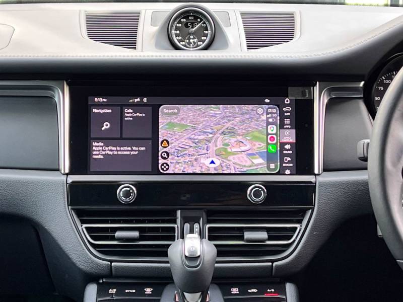 Porsche Macan   Registered:2024(24)