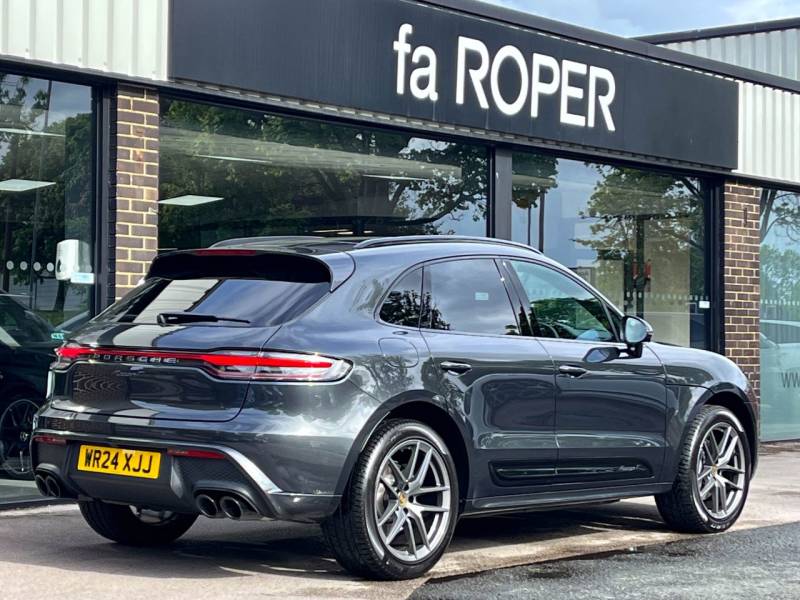 Porsche Macan   Registered:2024(24)