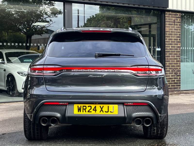 Porsche Macan   Registered:2024(24)