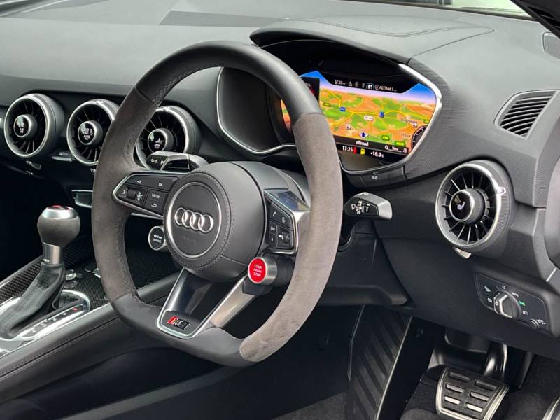 Audi TT RS   Registered:2023(72)
