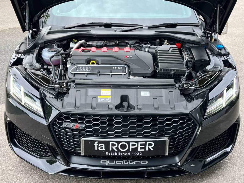 Audi TT RS   Registered:2023(72)