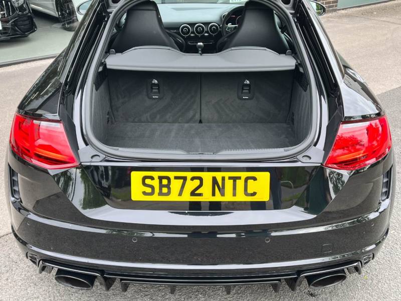 Audi TT RS   Registered:2023(72)