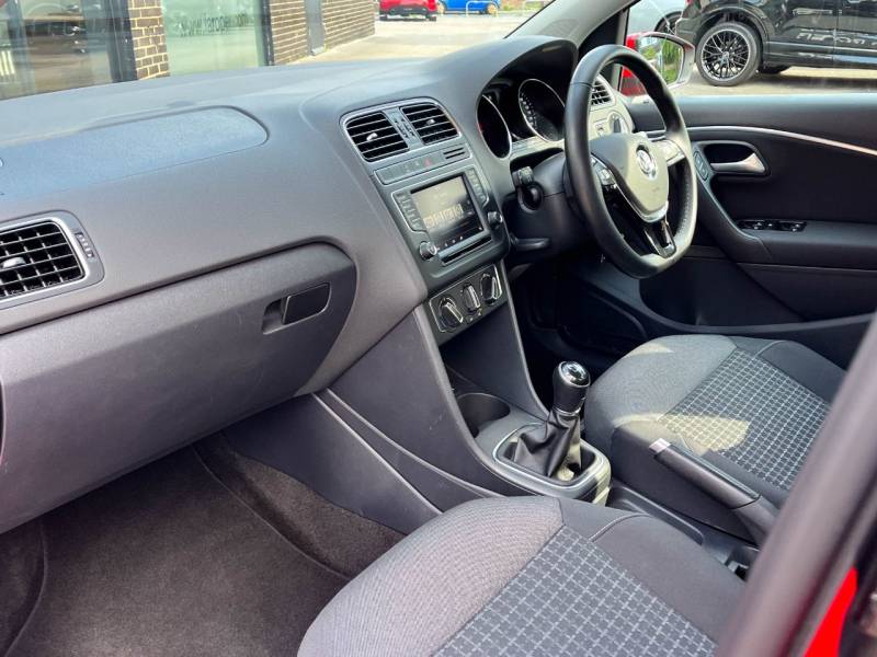Volkswagen Polo   Registered:2016(16)