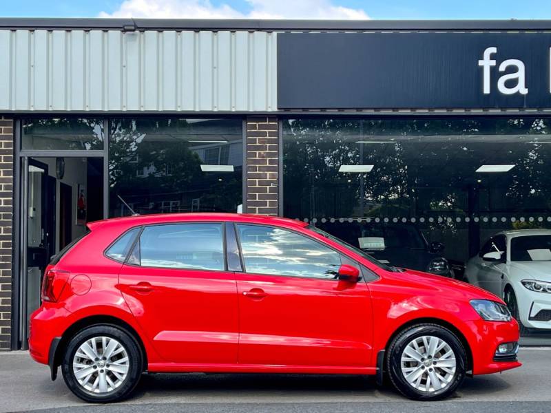Volkswagen Polo   Registered:2016(16)