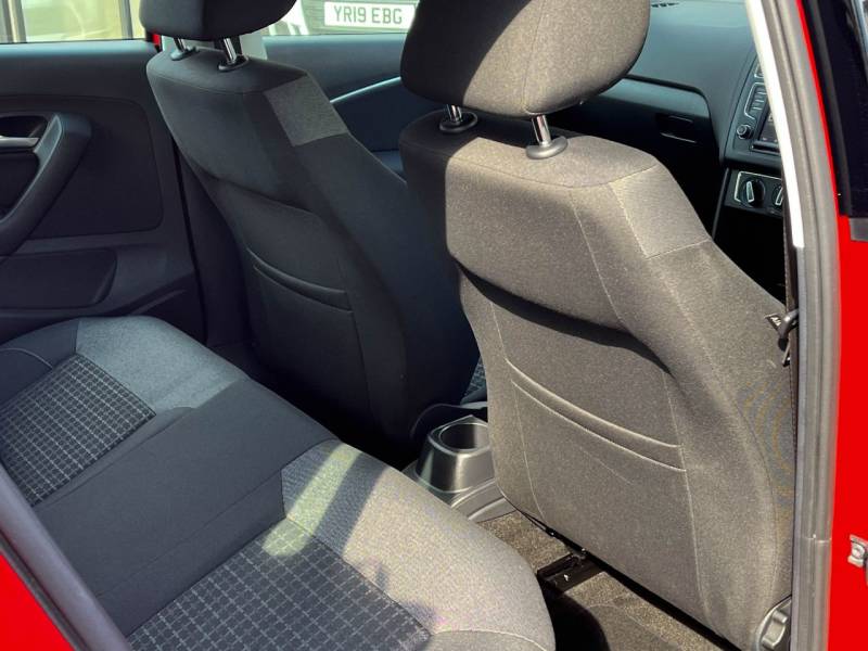 Volkswagen Polo   Registered:2016(16)
