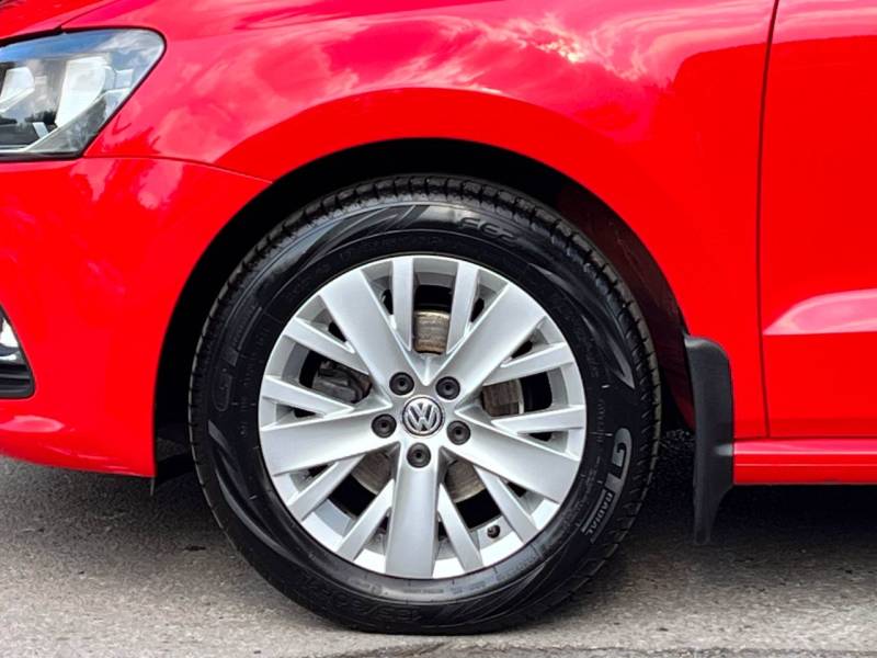 Volkswagen Polo   Registered:2016(16)