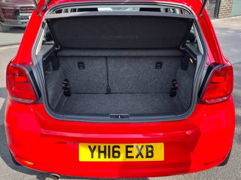 Volkswagen Polo   Registered:2016(16)