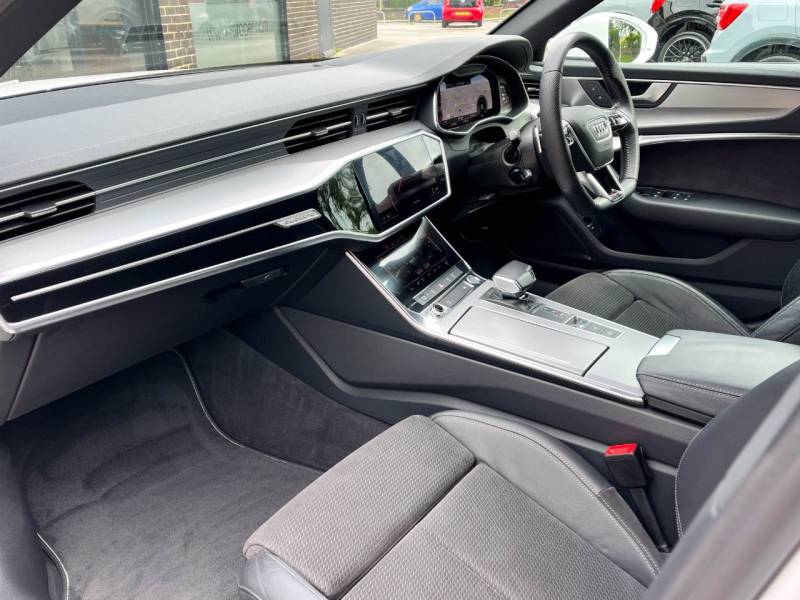 Audi A6   Registered:2019(69)