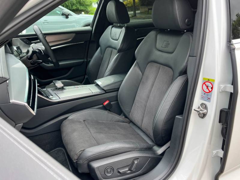 Audi A6   Registered:2019(69)