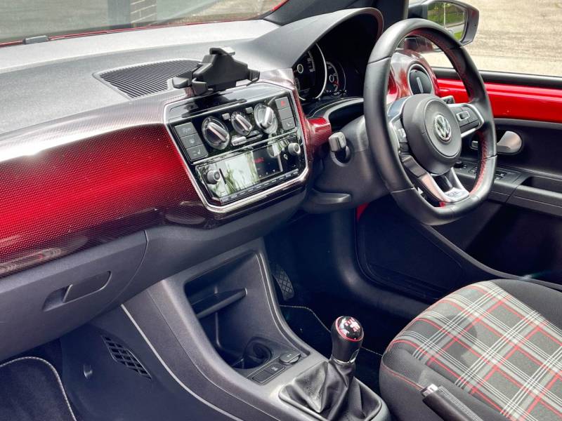 Volkswagen Up   Registered:2018(68)