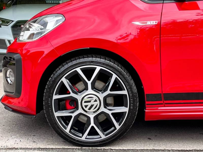 Volkswagen Up   Registered:2018(68)