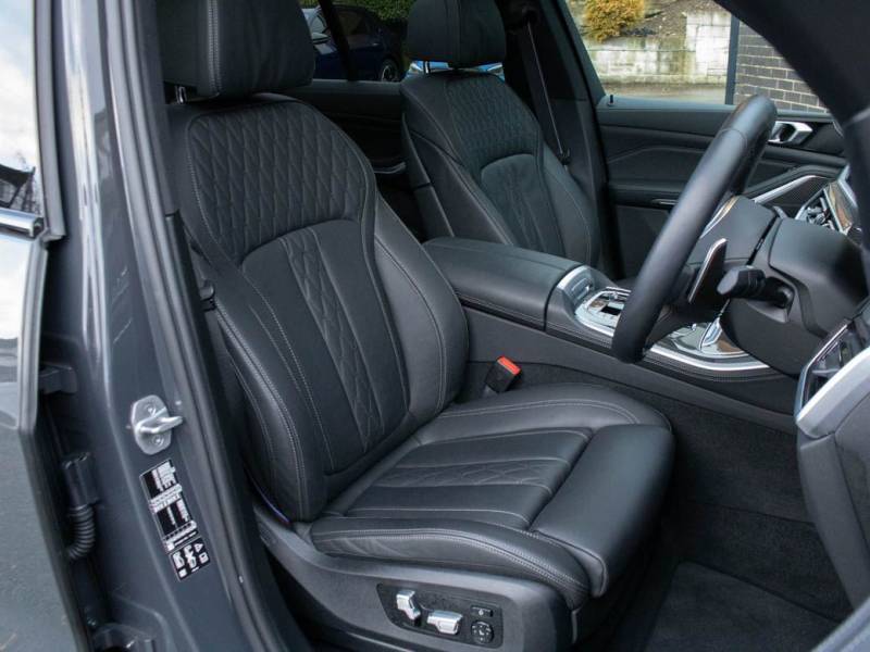 BMW X5   Registered:2022(22)