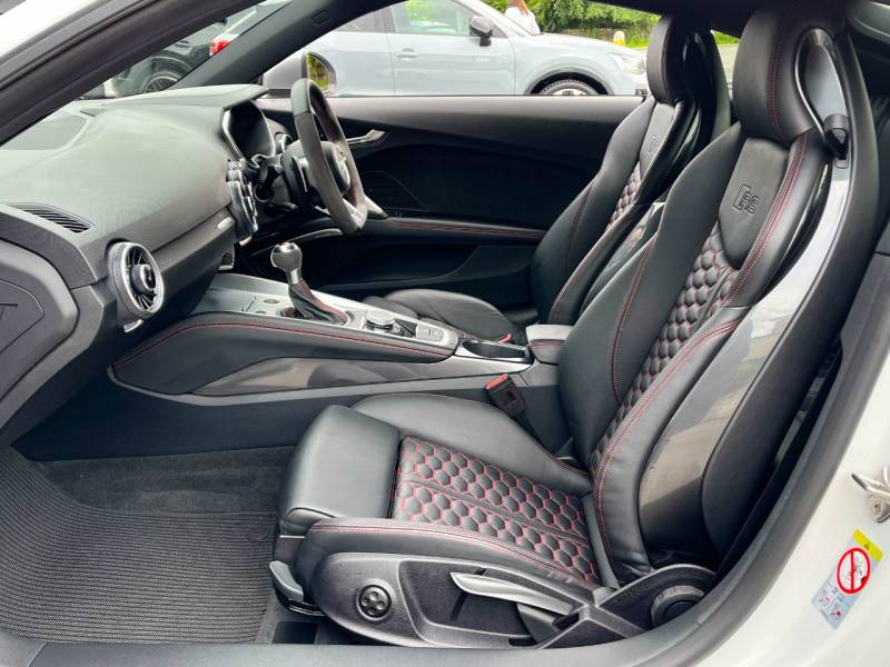 Audi TT RS   Registered:2019(19)