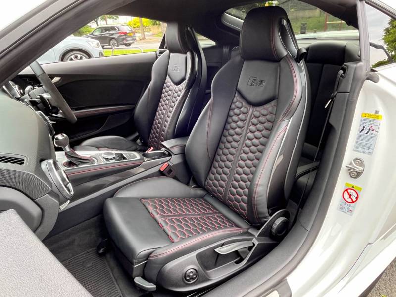 Audi TT RS   Registered:2019(19)