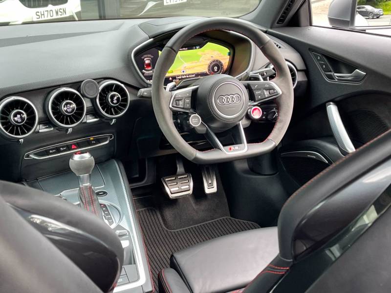 Audi TT RS   Registered:2019(19)