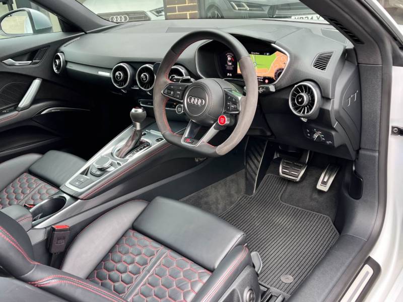 Audi TT RS   Registered:2019(19)