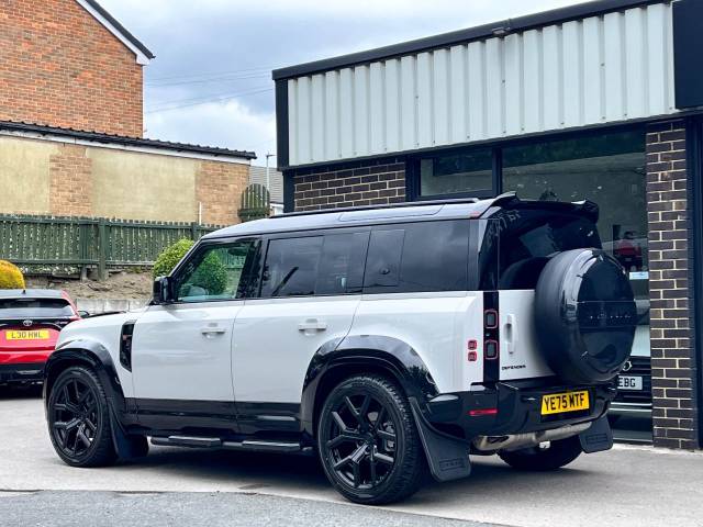 2025 Land Rover Defender 110 D250 3.0 MHEV X Dynamic SE URBAN Auto