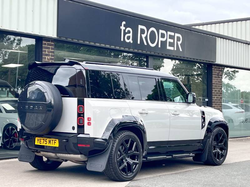 Land Rover Defender 110   Registered:2025(75)