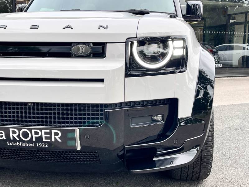 Land Rover Defender 110   Registered:2025(75)