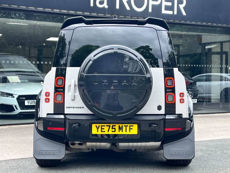 Land Rover Defender 110   Registered:2025(75)