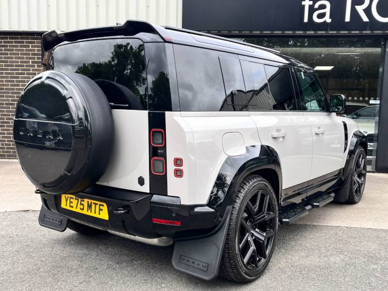 Land Rover Defender 110   Registered:2025(75)