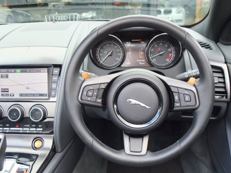 Jaguar F Type   Registered:2013(13)