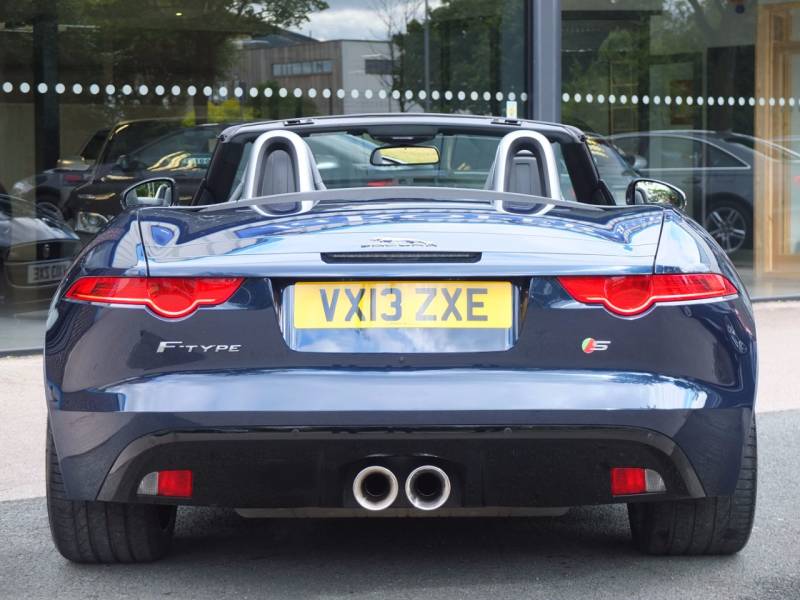 Jaguar F Type   Registered:2013(13)