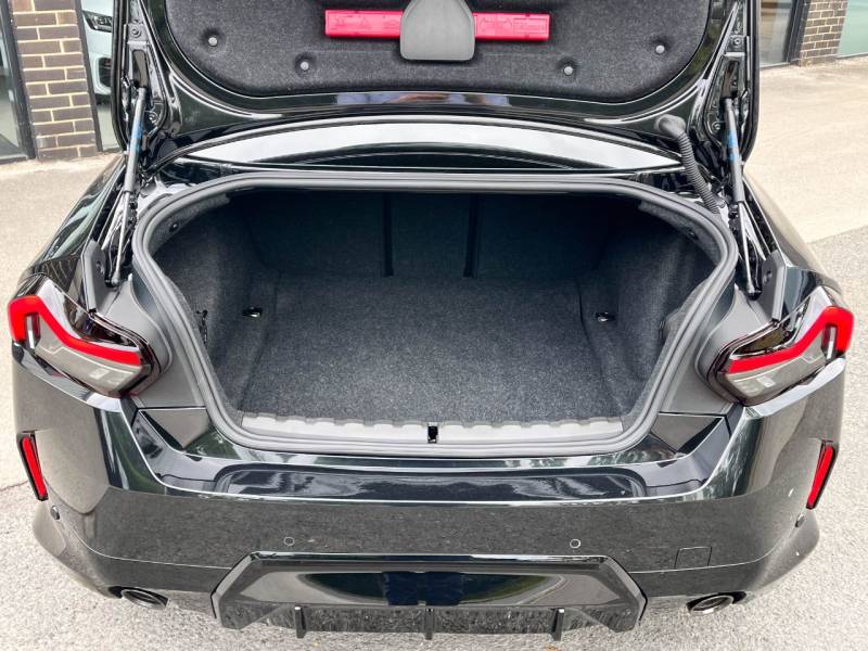 BMW 2 Series   Registered:2025(74)