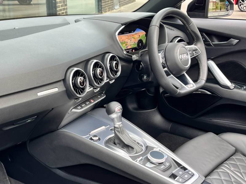 Audi TT   Registered:2022(72)